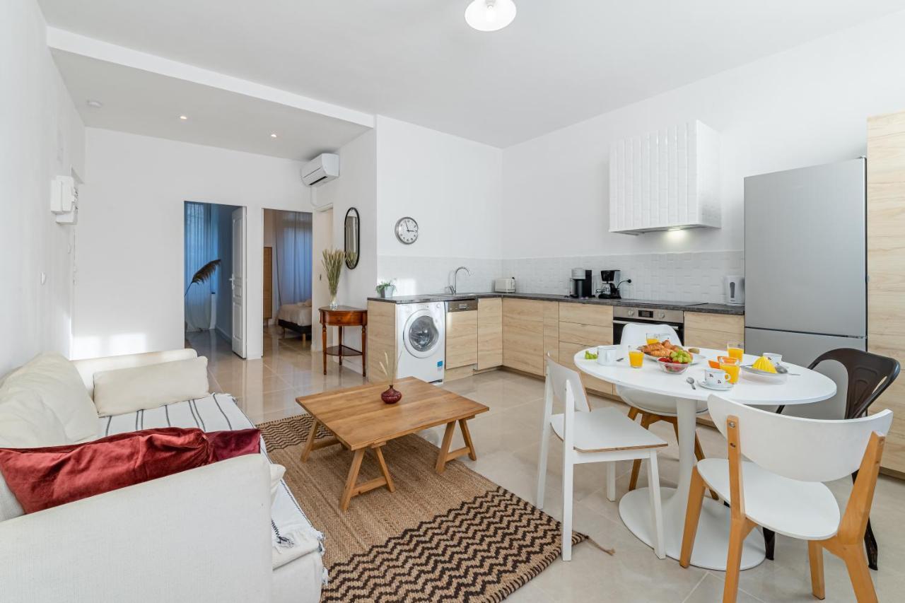Le Borély: Climatisé Avec 2 Chambres, à 800m De La
